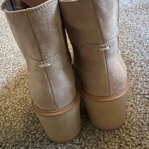 Universal thread booties - Picture 6 of 9